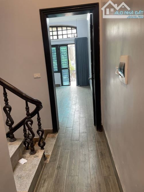 BÁN NHÀ MẶT PHỐ LĨNH NAM – HOÀNG MAI – 82m² – MẶT TIỀN 4.7M – GIÁ 21,1 TỶ VỈA HÈ RỘNG - 1