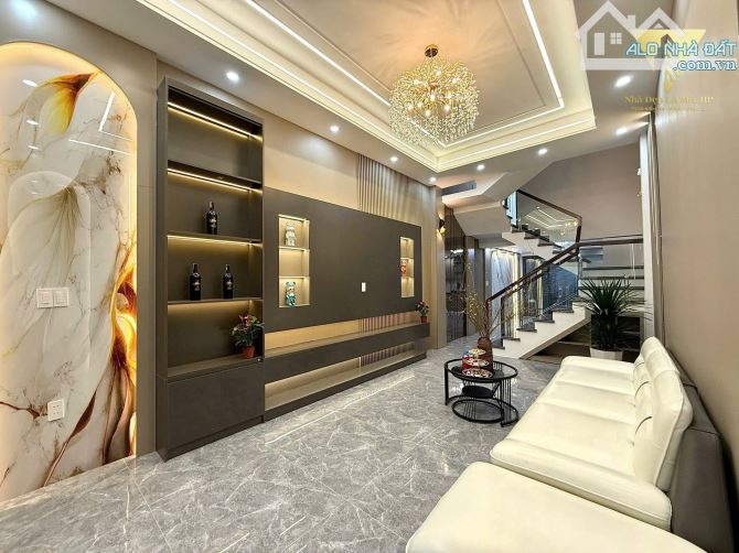 Bán nhà 4 tầng 56m2 ngõ 238 Chợ Hàng, Lê Chân giá 3,32 tỷ - 1