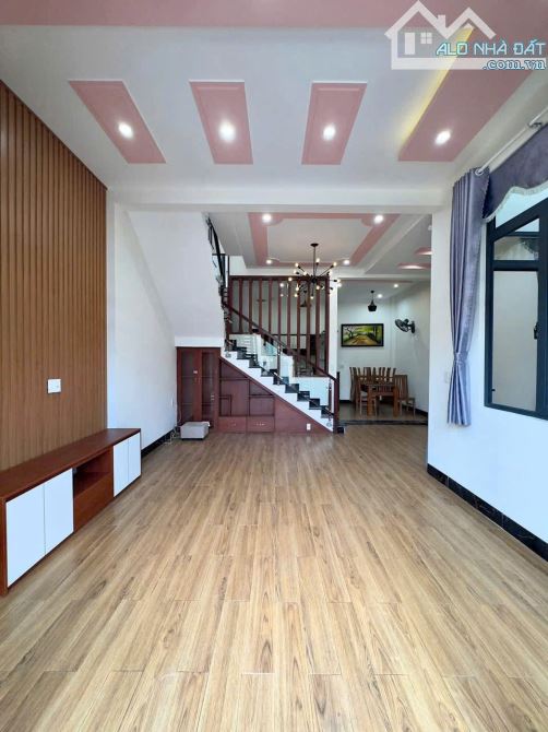 Bán nhà 1 trệt 1 lầu mới tinh, đường oto thông, gần cầu suối mau chỉ 2tỷ750 - 1