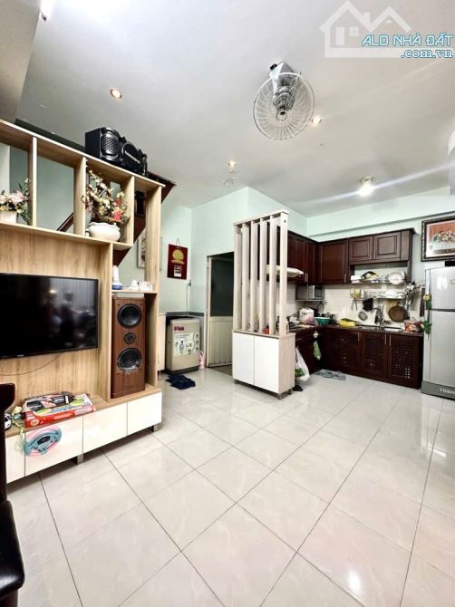 NHÀ BÌNH THẠNH - 39M2 - NGANG 6M - LÔ GÓC - NỞ HẬU - TRỆT/1LẦU- HẺM BA GÁC - GẦN CẦU BÔNG - 1