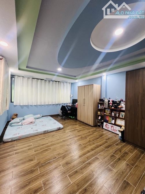 CHỦ GẤP BÁN NHÀ NGAY HƯƠNG LỘ 2 -73M2 (4MX18M) 2TẦNG  3PN 2WC,HẼM XE TẢI GIÁ 5.X TỶ TL - 1
