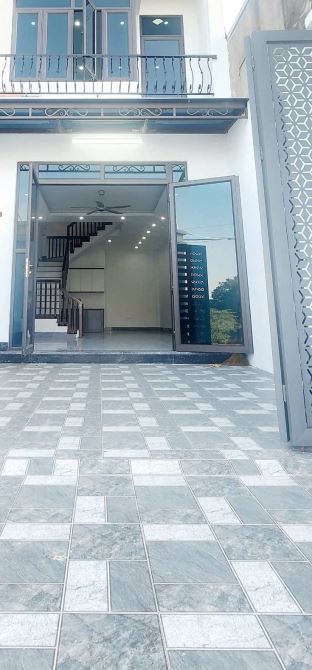 BÁN NHÀ 3 TẦNG GẦN VIMHOMES STAR CITY. VIEW SÔNG MÁT MẺ. Ô TÔ VÀO NHÀ. GẦN ĐL HÙNG VƯƠNG - 1