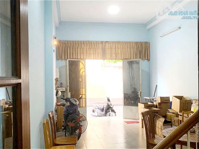Nhà thuê 3 lầu 4 phòng mặt tiền Khu Miếu Nổi, Phú Nhuận - 1
