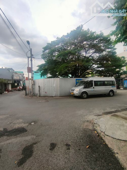 BÁN ĐẤT TẶNG NHÀ  – HẺM XE TẢI THÔNG TỨ TUNG – SỔ VUÔNG VỨC – SỔ ĐẸP KHÔNG LỘ GIỚI - 1