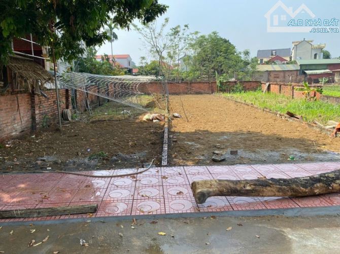 Chỉ 300m Tới Nhà Máy In Tiền – Đất 135m², Thổ Cư 100m², Đường Rộng, Tiện Ích Đủ Đầy - 1