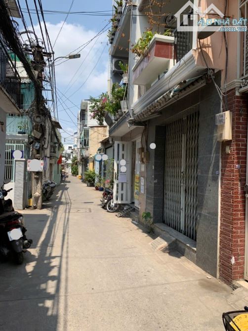 NHÀ P24 BÌNH THẠNH - 28M2 - 1TRỆT/1LẦU  -  GẦN BÙI ĐÌNH TÚY - HXH - GẦN CHỢ BÀ CHIỂU - 1