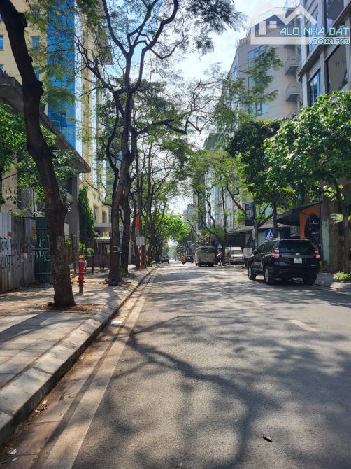 CẦN BÁN NHÀ PHÂN LÔ DỊCH VỌNG, 200M2 MT 10, ĐƯỜNG HÈ 3 Ô TÔ TRÁNH, HIẾM ĐẸP NHẤT CẦU GIẤY - 1