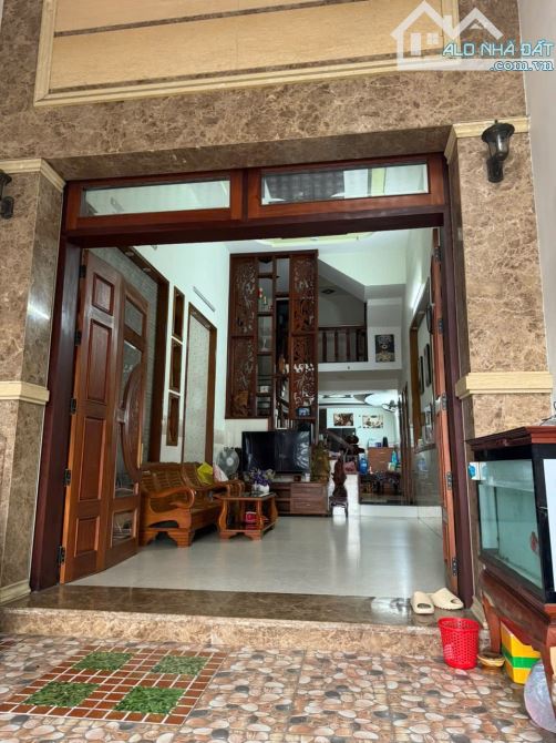 Nhà Bán 3.5 tầng Đẹp Mới Lung Linh Mặt Tiền Hoa Lư. Dt 80m2 giá 6tỷ xxx - 1