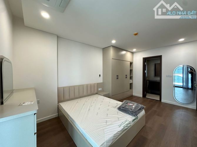 Bán nhà đẹp Bát Khối – Long Biên – Lô góc – Nhà mới 95% – Ô tô đỗ cửa – Giá chỉ hơn 6 tỷ - 1