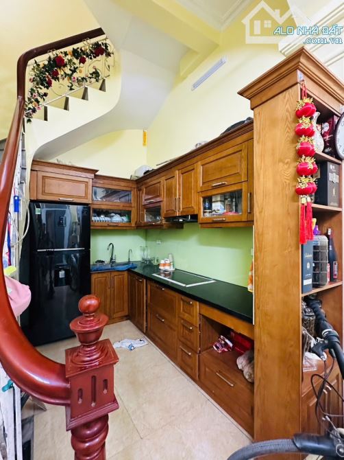 Bán nhà trong ngõ Cẩm Văn 30m, 5 tầng - 1