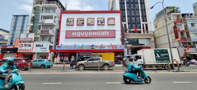 Bán nhà hẻm xe hơi thông Phú Nhuận, 73m², 2 tầng, vị trí đắc địa cho thuê cực tốt! - 1