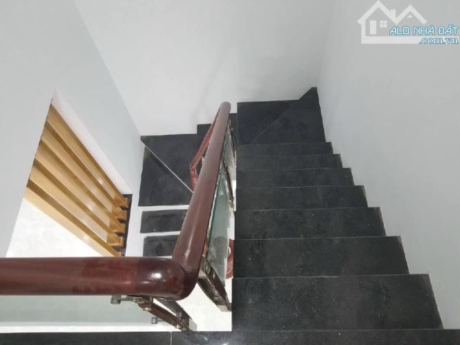 NHÀ 2 TẦNG HẺM 1 SẸC NGANG 4 X 20 KHU VÍP PHÚ THỌ HÒA - TÂN PHÚ. - 1