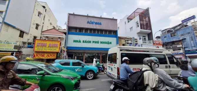 Bán nhà hẻm thông Phú Nhuận, 2 tầng kiên cố, diện tích 68 m2, giá tốt, Sổ riêng ! - 1