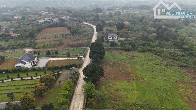 SIÊU PHẨM VUÔNG NHƯ BÁNH TRƯNG 1416m2 giá 3tr GẦN NGAY SÂN GOLF SKYLAKE - 1