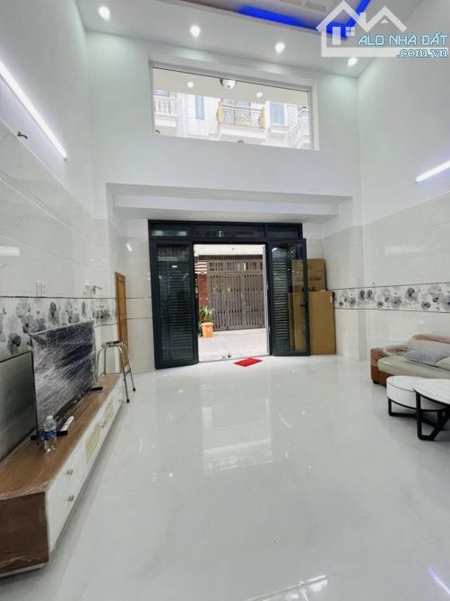 🏡 CƠ HỘI SỞ HỮU NHÀ MẶT TIỀN NGUYỄN ĐÌNH CHIỂU, QUẬN 3 - GIÁ CHỈ  8.6 TỶ 🔥 - 1