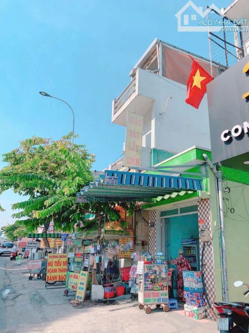 Bán nhà mặt tiền KD 3 tầng 33m2 Nguyễn Kiệm, phường 3,quận Gò Vấp, giá 4.6 tỷ - 1