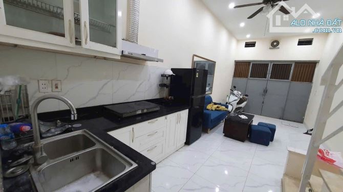 Cần bán nhà Kim Mã ,29m , ngõ thông gần phố . Nhà đẹp ở ngay . - 1