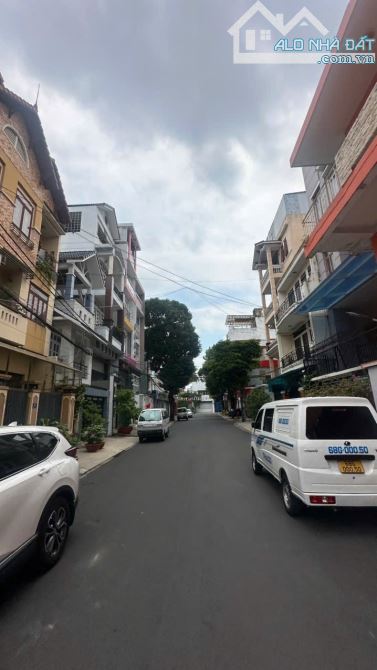 CỘNG HOÀ GẦN NHÀ GA T3 - Hai mặt hẻm xe hơi – Hẻm 6m – Xe hơi vô tận nhà – 140m² – Chỉ 8.9 - 1