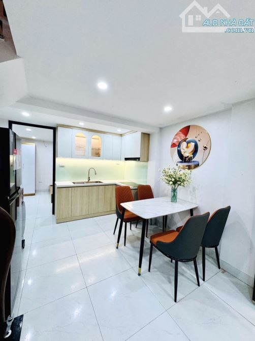 Bán nhà lĩnh Nam 40m 5 Tầng giá hơn 5 Tỷ - 1
