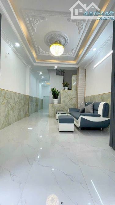 NHÀ 3 TẦNG HẺM XE HƠI 4PN ĐƯỜNG CHUYÊN DÙNG 9 P PHÚ MỸ QUẬN 7 - 1