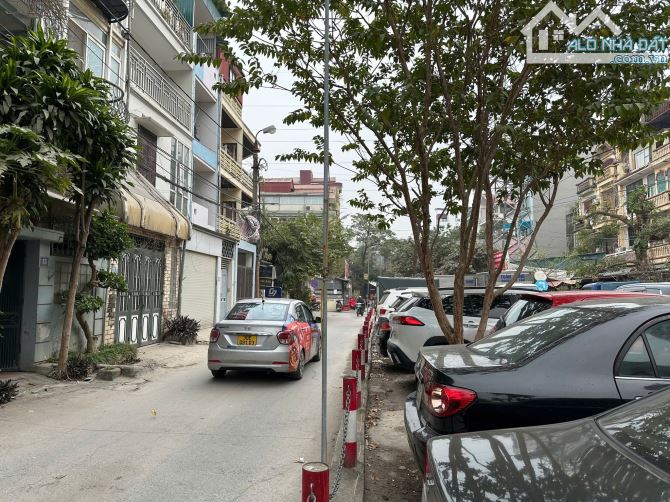 Giá rẻ Ngõ 168 Hào Nam, Đống Đa lô góc -2 mặt tiền, đường ôtô, 90m, 15m mặt tiền, 20 tỷ - 1