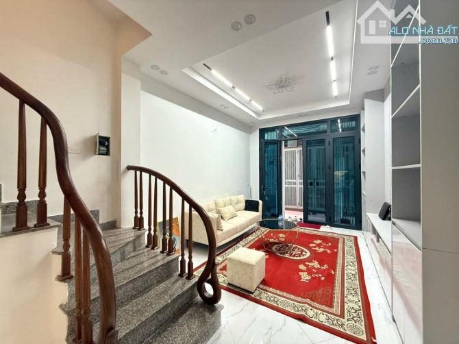 Bán nhà Văn Phú hà đông lô góc ô tô  tránh đỗ sát nhà DT35m2 giá nhỉnh 7 tỷ - 1