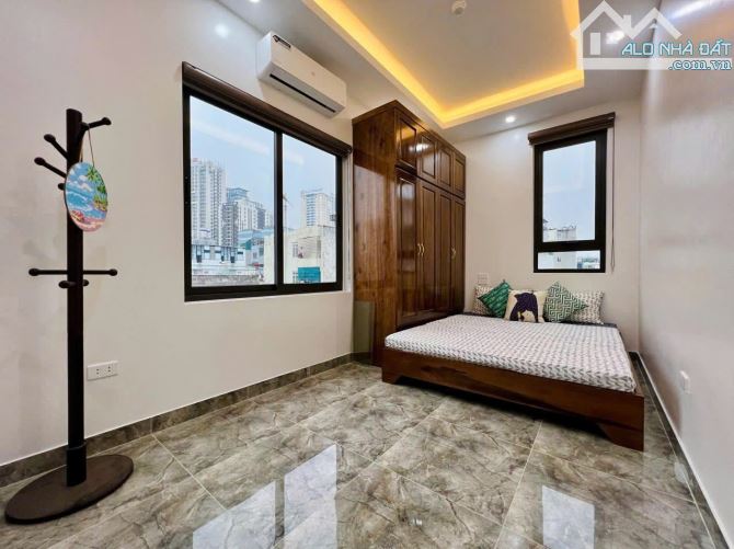 Bán nhà lô góc 9 tỷ, 38m2, xây 4 tầng, mt: 8m, đường Lê Trọng Tấn, Thanh Xuân - 1