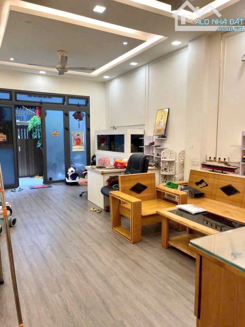Bán Nhà Đẹp Âu Cơ Tân Phú - DT 71m Full Nội Thất - Giá Nhỉnh 7 Tỷ - 1