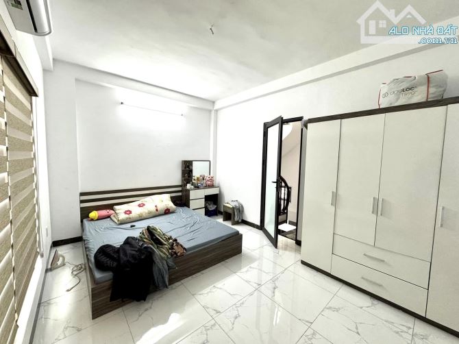 Bán nhà quang trung La khê hà đông ô tô lùi cổng vài bước ra phố DT30m2 giá hơn 7tỷ - 1