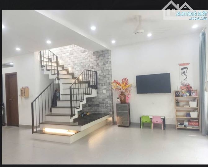 Bán nhà khu phân lô vườn lài quận 12 57m² ngang 5m thu nhập 9tr/tháng giá 5,5 tỷ - 1