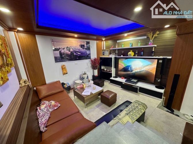 Bán nhà Mỹ Đình, 35m- mt-4,5m, nhà dân xây, gần ô tô, gần bãi đỗ ô tô, gần phố. - 1