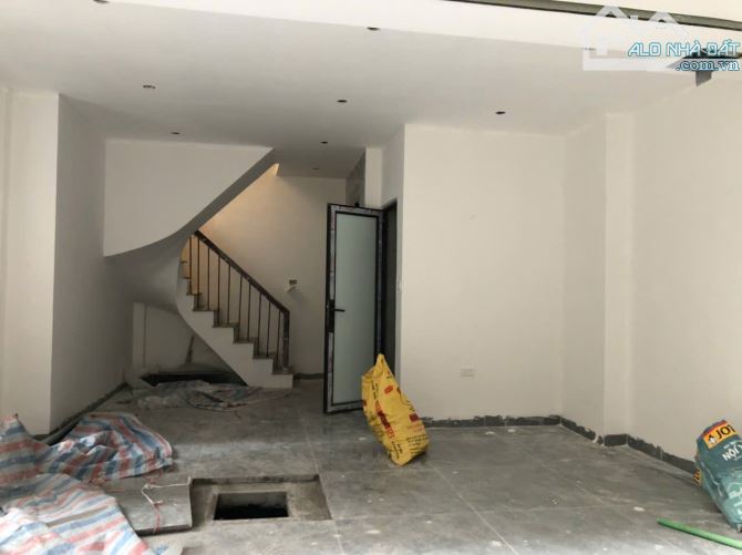 Bán Nhà 7 Tầng Gần Phố Nguyễn Sơn, Ngọc Lâm, 38m2 Thang Máy, Ôtô Vào Nhà, Giá 11,7 Tỷ - 1