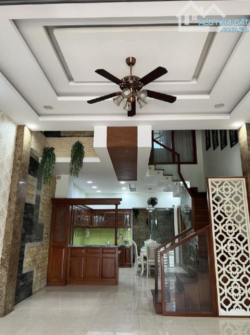 Bán nhà mặt tiền Trần Thị Trọng, P15, Tân Bình.55m2 x 3 tầng - 4.75 x 11.5. Giá 12.87 tỷTL - 1