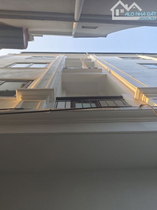 BÁN NHÀ ĐẸP NGỌC TRÌ – GẦN PHỐ – CÁCH Ô TÔ 16 CHỖ 5M – GIÁ CHỈ 5,85 tỷ - 1