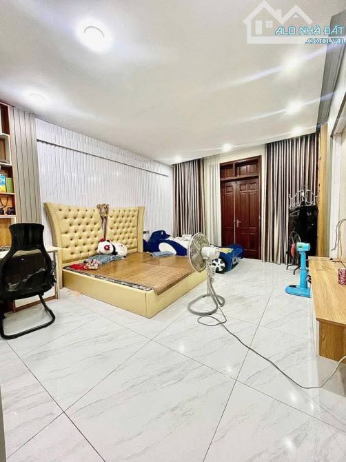 CHỈ 30M RA PHỐ – NHÀ ĐẸP – TẶNG NỘI THẤT – PHÂN LÔ TRUNG TÂM HÀ ĐÔNG - 1