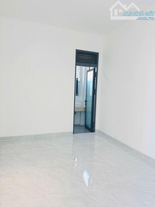 Nhà 2 Mặt Tiền Mới Xây Đẹp TĐC Đất Lành Vĩnh Thái Nha Trang - 1