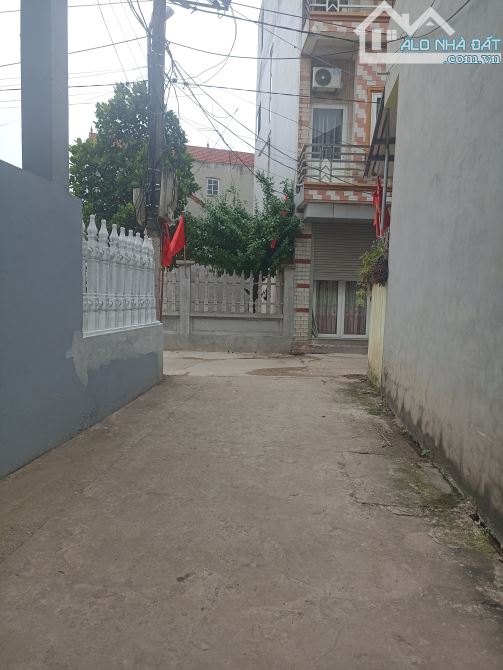 Lô Góc Chỉ Nhỉnh 2 Tỷ Có 58m Đất Tại Tráng Việt Mê Linh Hà Nội - 1