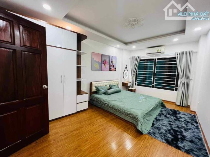 🏡 BÁN NHÀ HOÀNG CẦU – 39M² – 5 TẦNG – Ô TÔ VÀO NHÀ – 2 MẶT NGÕ – CÁCH PHỐ CHỈ 10 BƯỚC CHÂ - 1