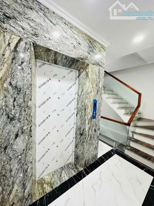 Bán nhà Thái Hà, Đống Đa, 7 tầng, thang máy, ô tô vào nhà, 50m2, giá 17.2 tỷ. - 1