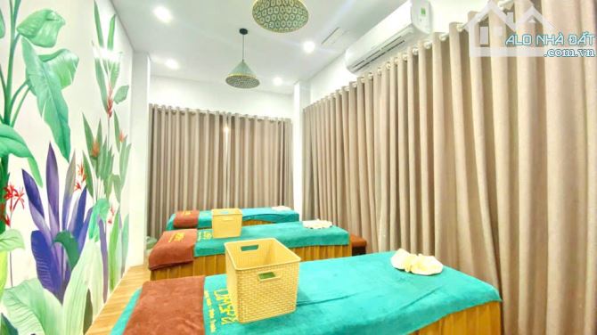 Bán nhà 3 tầng sát ngay Lâm hoành cách biển chưa tới 100m đang làm SPA - 1