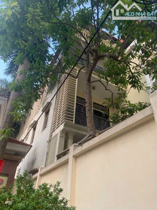 ĐỘI CẤN - BA ĐÌNH - LÔ GÓC 3 THOÁNG -  Ô TÔ TRÁNH - TRƯỚC NHÀ 10 OTO ĐỖ - 1