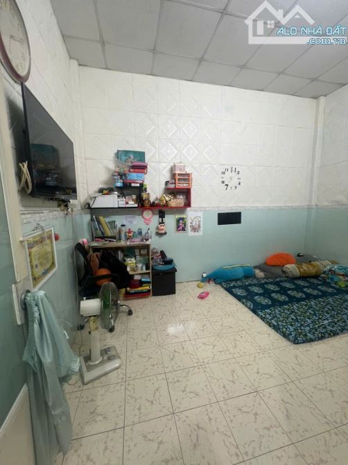 Bán nhà Tây Thạnh - 2 Tầng BTCT - Sát Mặt Tiền - 40M2 - Nở Hậu - Giá Nhỉnh 4 Tỷ - 12