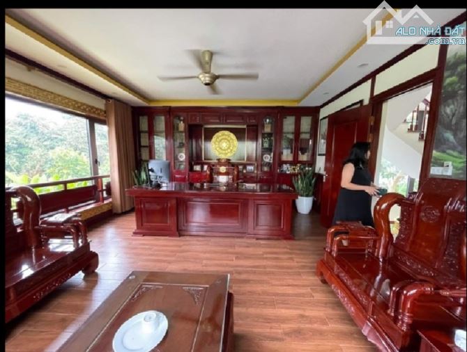 Biệt Thự/ 38 Tỷ /326 M2/ 18 M tiền/Hoa Bằng Lăng . Mê Linh . - 12