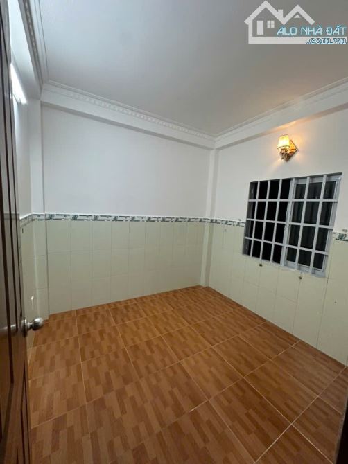 SÁT MẶT TIỀN  TÔN ĐẢN Q4 ĐÚC 5 TẤM CÓ 4 TỶ - 13
