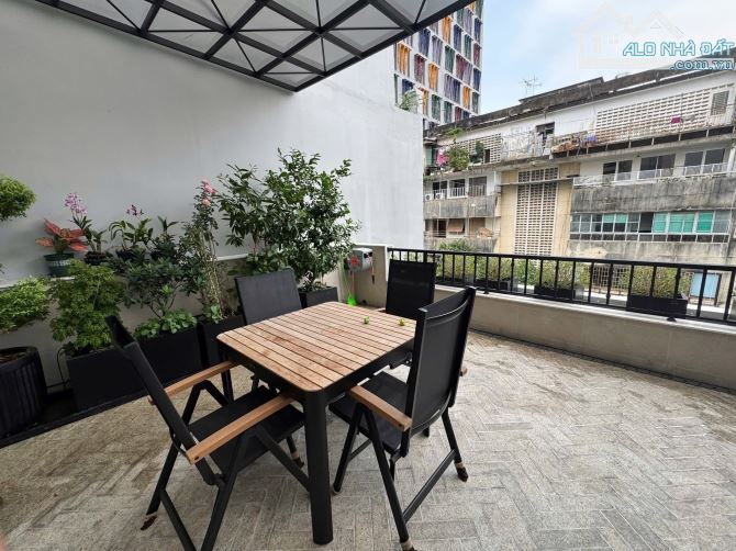 BIỆT THỰ  MT NGUYỄN VĂN THỦ VS MẠC ĐỈNH CHI- NGANG 8,5M- 4 TẦNG- 88 TỶ - 13