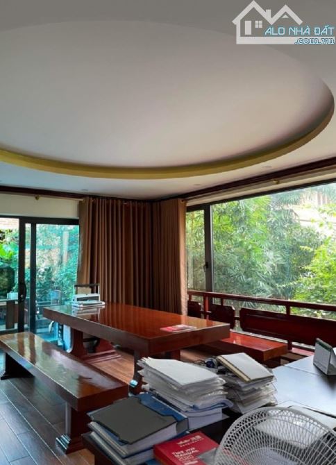 Biệt Thự/ 38 Tỷ /326 M2/ 18 M tiền/Hoa Bằng Lăng . Mê Linh . - 13