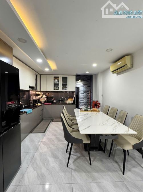 ***NHÀ MỚI ĐẸP-Nội Thất Cao Cấp-Sát Trần Hưng Đạo Q5,68m,5Tầng 6PN 13TỶ TL - 10