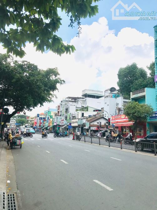 Tòa Nhà 5 Lầu Thang Máy Mặt Tiền Bạch Đằng – Dòng Tiền 2tỷ640/năm , Giá Chỉ 48 Tỷ! - 2
