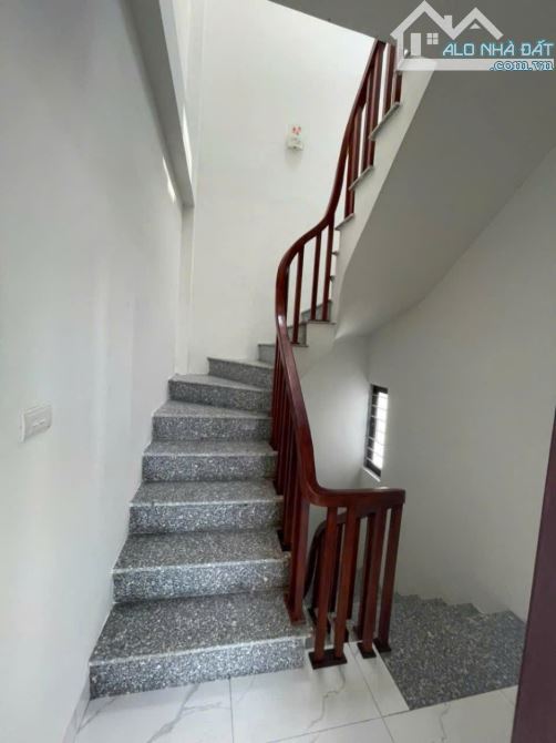CHỈ NHỈNH 4 TỶ 9 - TRUNG TÂM HÀ ĐÔNG - NHÀ 5 TẦNG SỔ VUÔNG 35M2 CỰC ĐẸP - 2