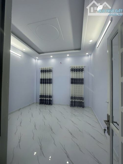 Nhà bán đường Chiến Lược. DTSD 70,2m. 2 tầng, giá nhỉnh 5 tỷ - 2
